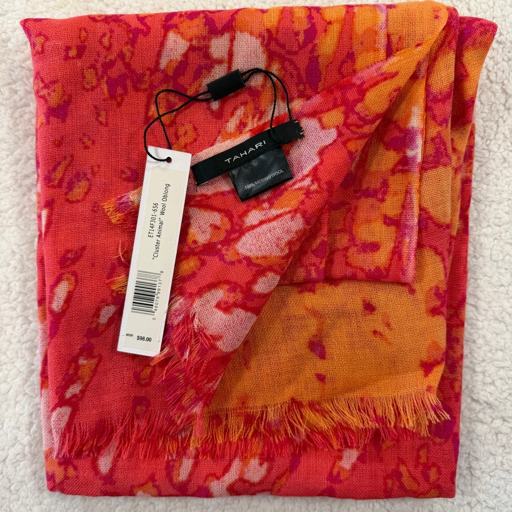 NWT Tahari Scarf in Pink & Orange 100% Merino Wool 25 x 70